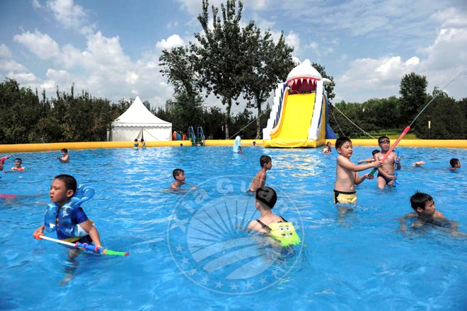 张家口水上乐园滑梯